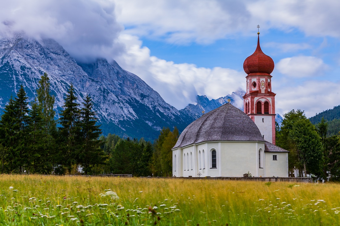 Kostel v Rakouských Alpách