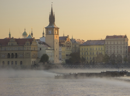 Mlha nad Vltavou