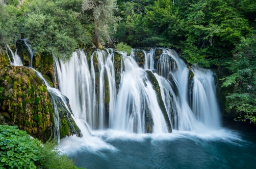 Vodopády Národního parku Una, Bosna a...